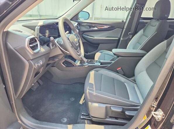 KL79MPSPXTB229256 2026 CHEVROLET TRAILBLAZER Черный Вид салона спереди