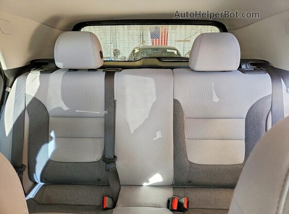 KL79MRSL1NB015929 2022 CHEVROLET TRAILBLAZER Белый Вид задних сидений