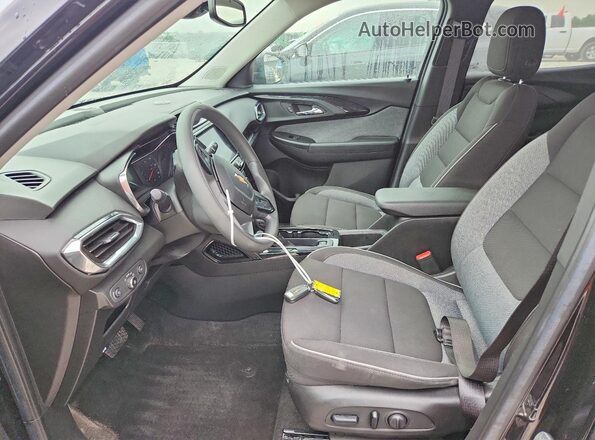 KL79MRSL7PB005070 2023 CHEVROLET TRAILBLAZER Black Widok wnętrza z przodu