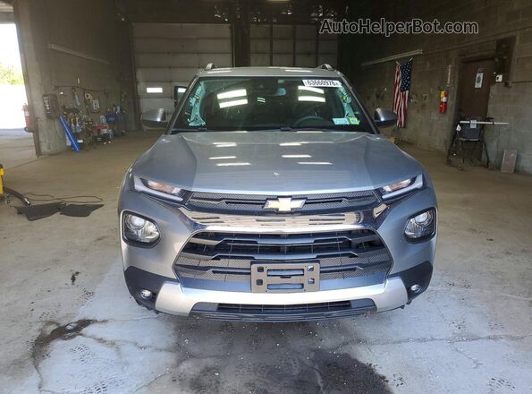 KL79MRSL7PB122356 2023 CHEVROLET TRAILBLAZER Серый Вид спереди