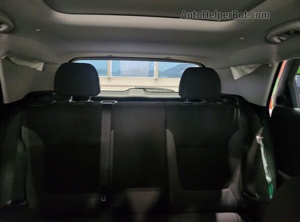 KL79MRSL9NB019601 2022 CHEVROLET TRAILBLAZER Белый Вид задних сидений
