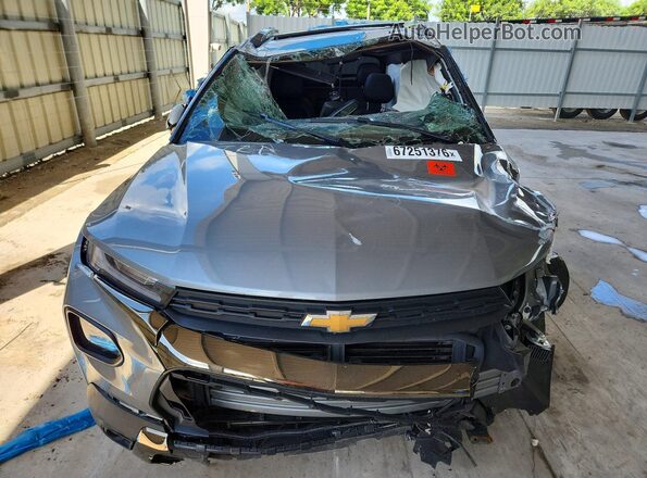 KL79MSSL3PB152767 2023 CHEVROLET TRAILBLAZER Silver Widok z przodu