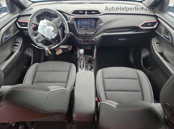 KL79MUSL1PB181356 2023 CHEVROLET TRAILBLAZER Синий Вид панели приборов