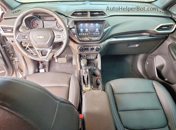 KL79MVSL7PB167810 2023 CHEVROLET TRAILBLAZER Silver Առջևի վահանակի տեսք