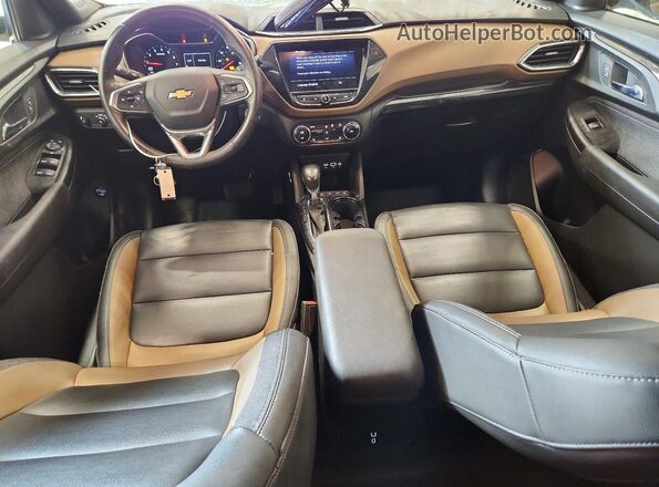 KL79MVSL8MB016941 2021 CHEVROLET TRAILBLAZER Brown წინა პანელის ხედი
