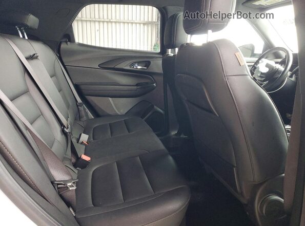 KL79MVSLXPB037956 2023 CHEVROLET TRAILBLAZER White Vista interior trasera