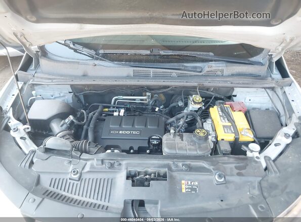 KL7CJKSB3JB571313 2018 CHEVROLET TRAX Серый Вид сзади