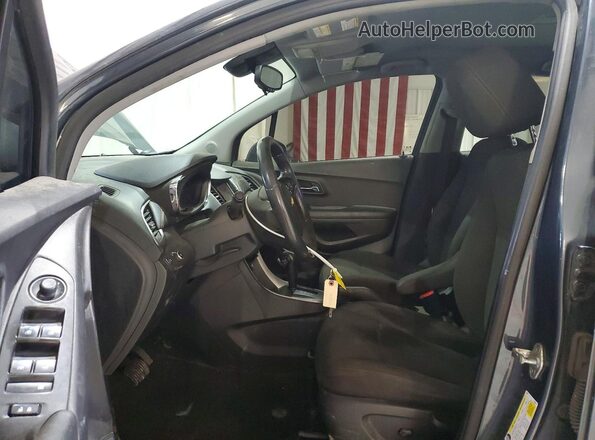 KL7CJKSB8MB315446 2021 CHEVROLET TRAX Gray Widok wnętrza z przodu