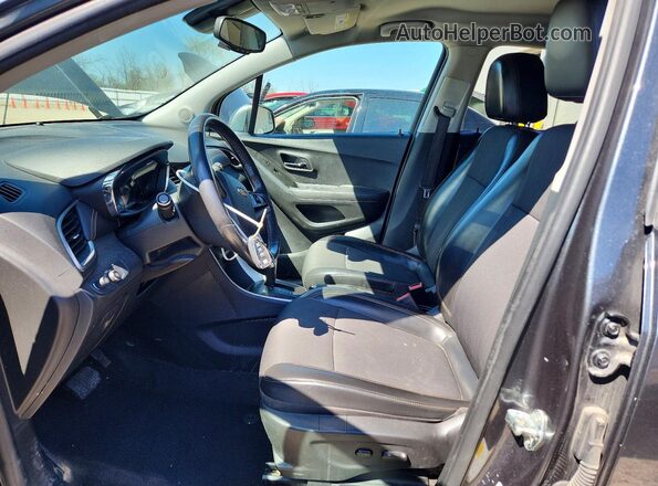 KL7CJLSB1JB724289 2018 CHEVROLET TRAX Black Вид салону спереду