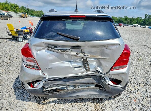 KL7CJLSB4JB655114 2018 CHEVROLET TRAX Silver Rear view