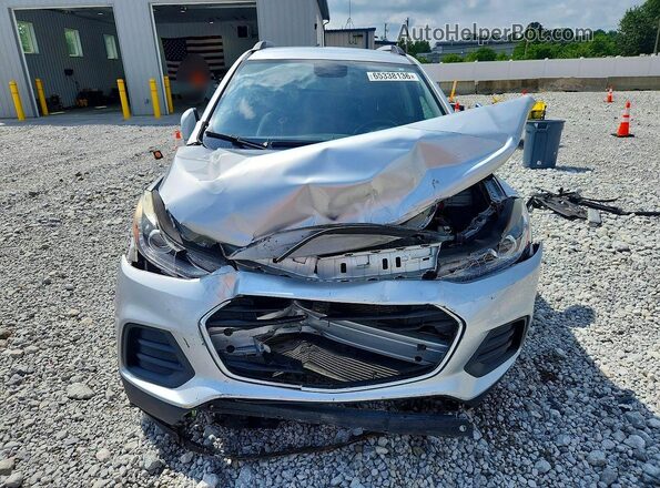 KL7CJLSB4JB655114 2018 CHEVROLET TRAX Silver Front view
