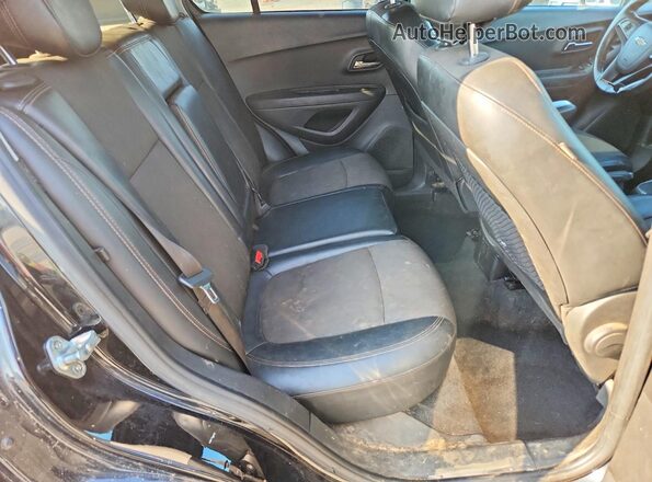 KL7CJLSB8MB329854 2021 CHEVROLET TRAX Black უკანა სალონის ხედი