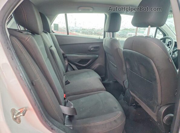 KL7CJNSB1HB249992 2017 CHEVROLET TRAX White Rear seats view