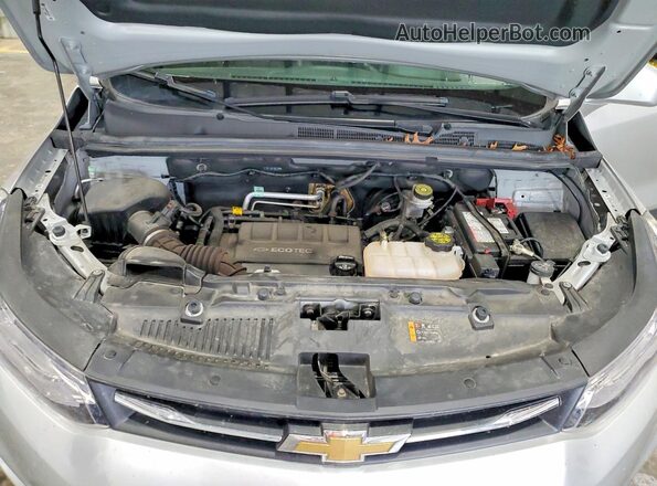 KL7CJPSB0KB811366 2019 CHEVROLET TRAX Silver Rear interior view