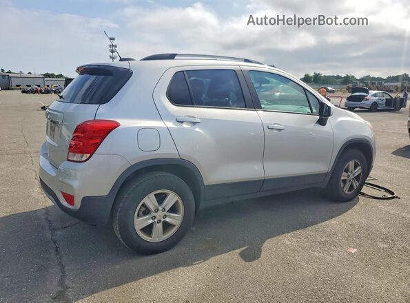 KL7CJPSB1MB329718 2021 CHEVROLET TRAX Silver უკანა მარჯვენა