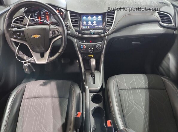 KL7CJPSB3JB717786 2018 CHEVROLET TRAX Угольный Вид панели приборов