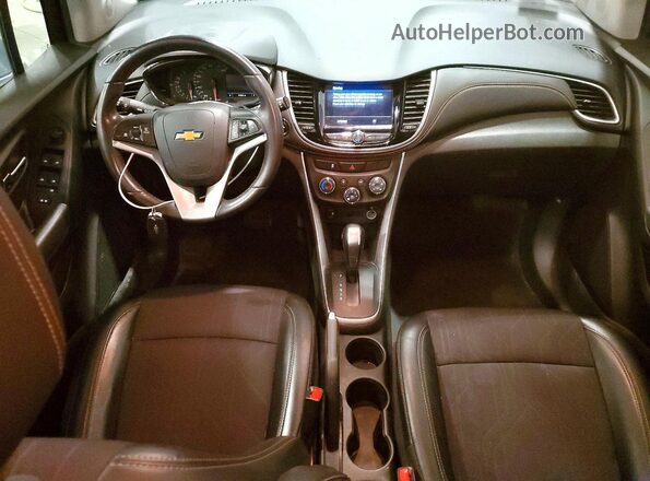 KL7CJPSB6KB958081 2019 CHEVROLET TRAX Серый Вид панели приборов