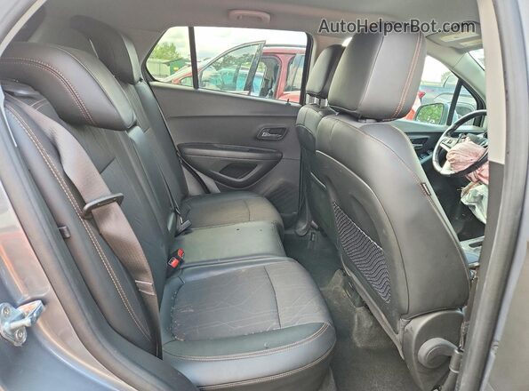KL7CJPSB7KB837060 2019 CHEVROLET TRAX Gray Вид задніх сидінь