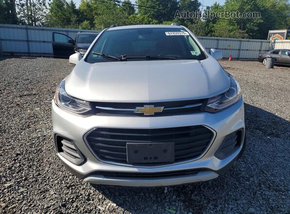 KL7CJPSM5MB374565 2021 CHEVROLET TRAX Silver Vista frontal
