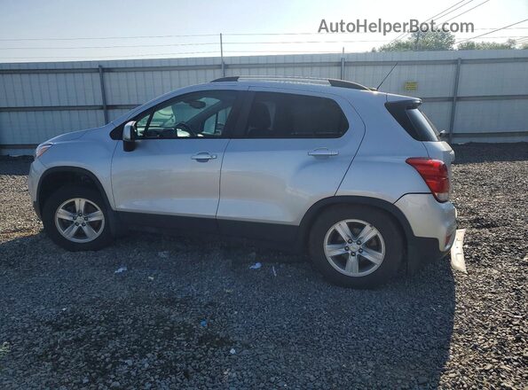 KL7CJPSM5MB374565 2021 CHEVROLET TRAX Silver Trasero izquierdo