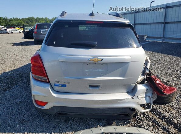 KL7CJPSM5MB374565 2021 CHEVROLET TRAX Silver Vista trasera