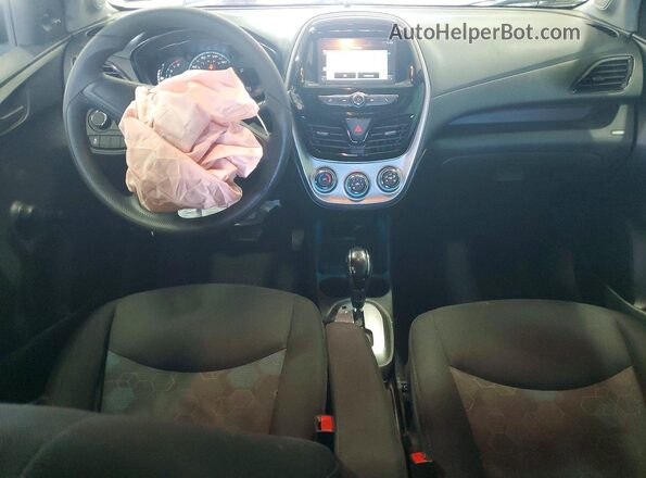KL8CB6SA0HC745740 2017 CHEVROLET SPARK Green Widok deski rozdzielczej
