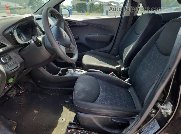 KL8CB6SA3KC808837 2019 CHEVROLET SPARK Black Вид салону спереду