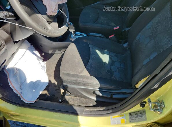 KL8CB6SA4JC479564 2018 CHEVROLET SPARK Yellow Vista interior delantera