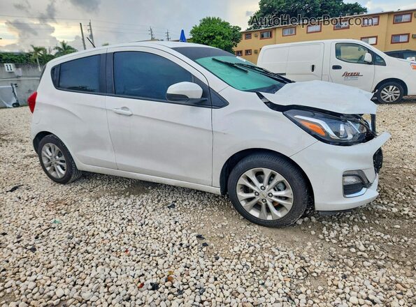 KL8CD6SA0NC038708 2022 CHEVROLET SPARK White Front right