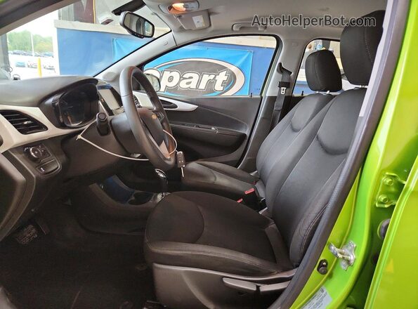 KL8CD6SA3GC597821 2016 CHEVROLET SPARK Green Front interior view