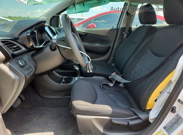 KL8CD6SA5LC408273 2020 CHEVROLET SPARK White Vista interior delantera