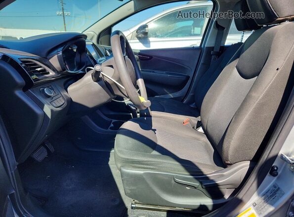 KL8CD6SA7MC741155 2021 CHEVROLET SPARK Silver Вид салону спереду