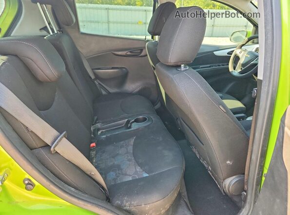 KL8CD6SAXGC610659 2016 CHEVROLET SPARK Green Vista de los asientos traseros