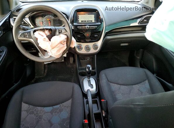 KL8CD6SAXJC439189 2018 CHEVROLET SPARK Gray Вид панелі приладів