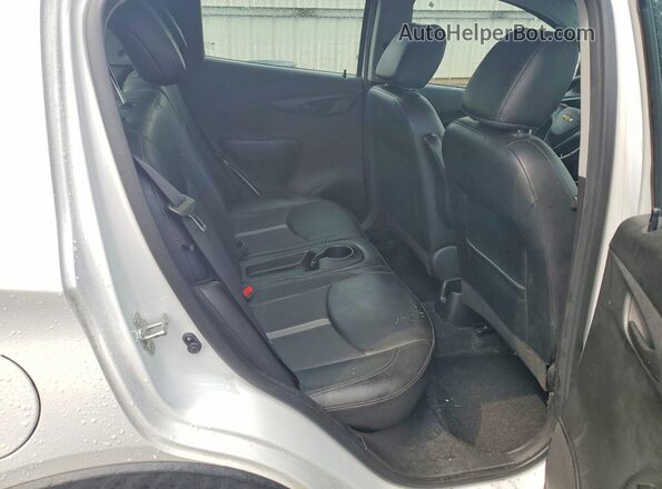 KL8CH6SA2MC227587 2021 CHEVROLET SPARK White Вид задніх сидінь