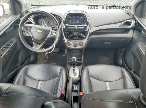 KL8CH6SA2MC227587 2021 CHEVROLET SPARK White Вид панелі приладів