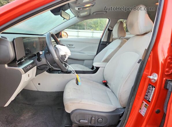 KM8HB3AB3SU233764 2025 HYUNDAI KONA Orange Вид салону спереду