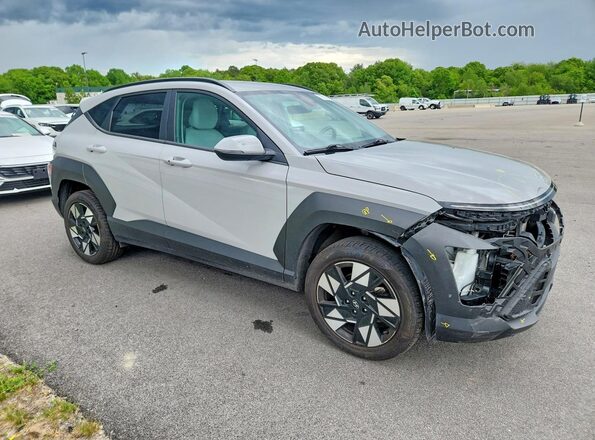 KM8HBCAB4RU152525 2024 HYUNDAI KONA Silver Delantero derecho