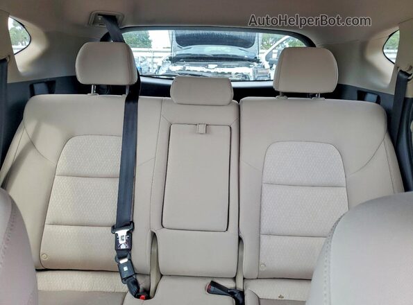 KM8J23A42HU580451 2017 HYUNDAI TUCSON White Rear seats view