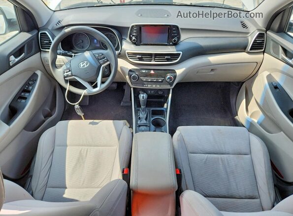 KM8J2CA49LU135598 2020 HYUNDAI TUCSON Белый Вид панели приборов
