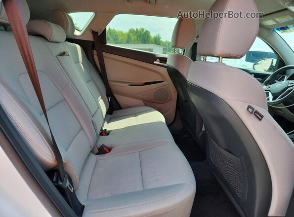 KM8J2CA49LU135598 2020 HYUNDAI TUCSON Белый Вид задней части салона