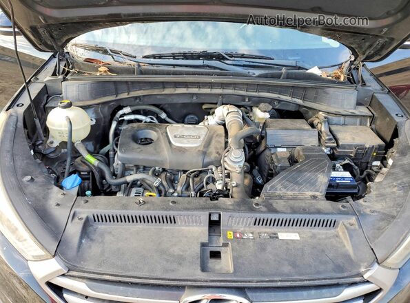 KM8J33A26JU631726 2018 HYUNDAI TUCSON Black Vista del compartimento del motor