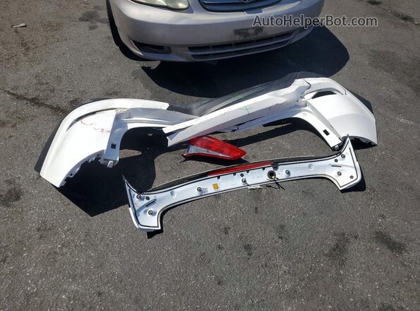 KM8J33A40JU639824 2018 HYUNDAI TUCSON Белый Вид наклейки с VIN-кодом