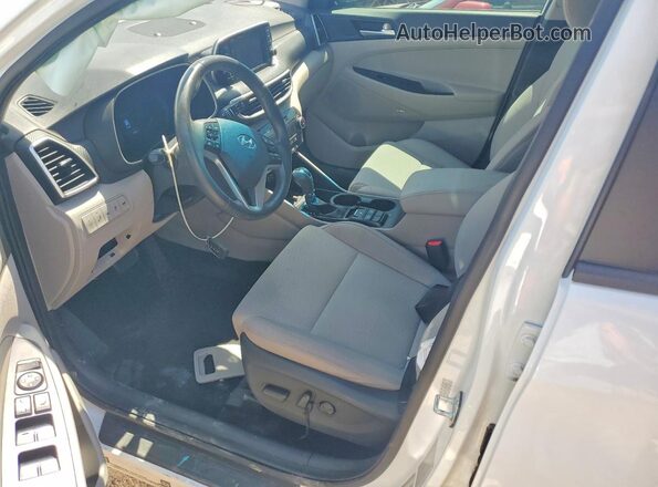 KM8J33AL8LU203359 2020 HYUNDAI TUCSON White Vista interior delantera