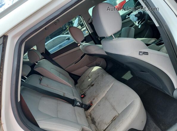 KM8J33AL8LU223899 2020 HYUNDAI TUCSON White Widok wnętrza z tyłu