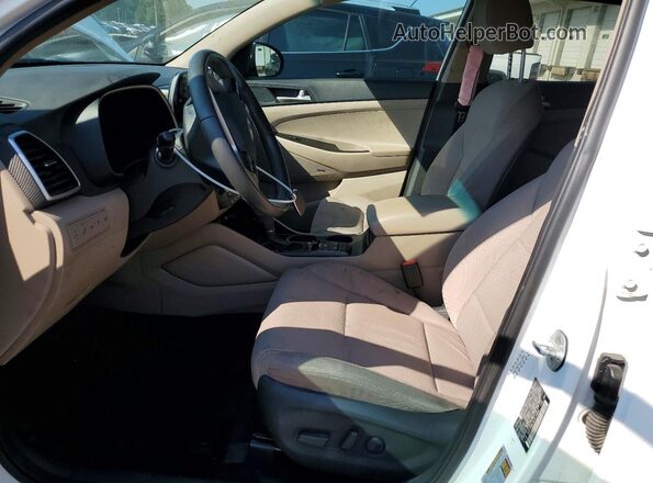 KM8J33AL9LU114822 2020 HYUNDAI TUCSON White Vista interior delantera