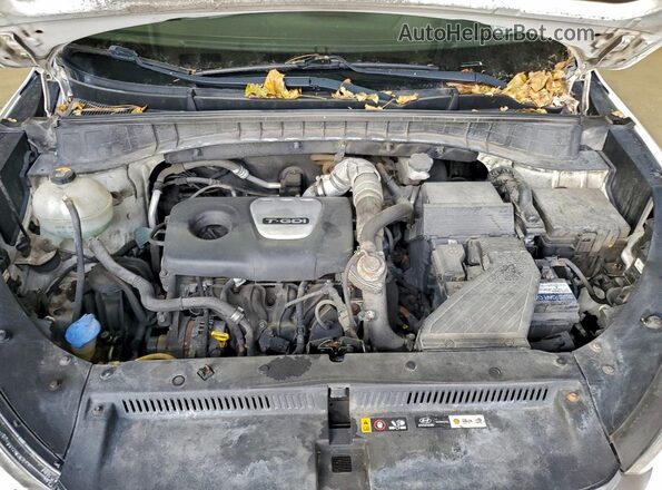 KM8J3CA27HU295885 2017 HYUNDAI TUCSON White ძრავის განყოფილების ხედი