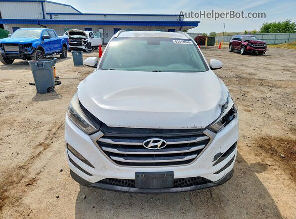 KM8J3CA42HU432829 2017 HYUNDAI TUCSON White Դիմացի տեսք