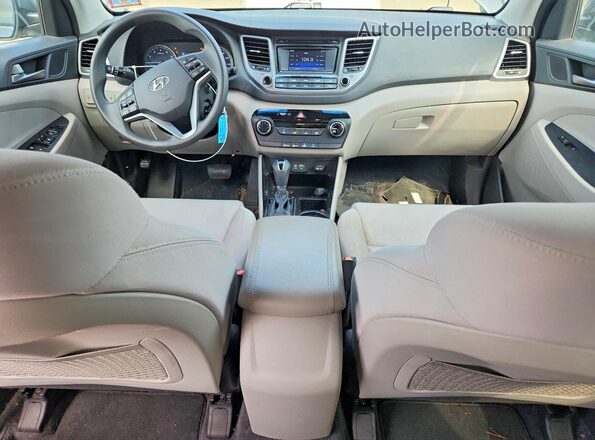 KM8J3CA43HU437585 2017 HYUNDAI TUCSON Серый Вид панели приборов