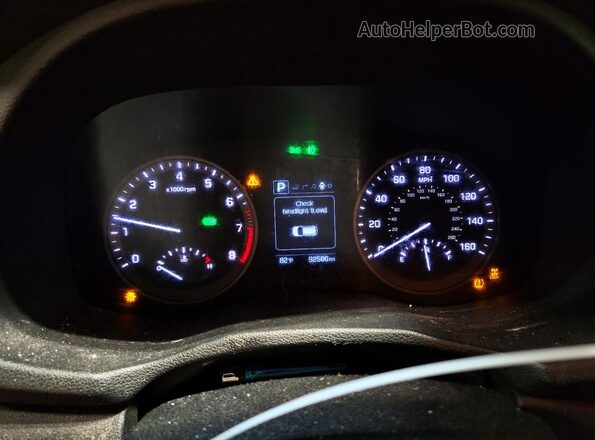 KM8J3CA49JU820145 2018 HYUNDAI TUCSON Black Widok zestawu wskaźników